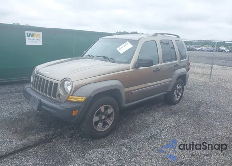 2005 Jeep Liberty Sport z USA, uszkodzony, nr VIN 1J4GL48K65W551101